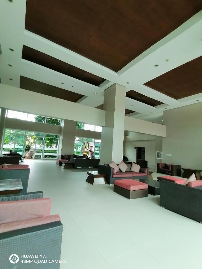 The Beacon Makati Staycation Suites Manila Zewnętrze zdjęcie
